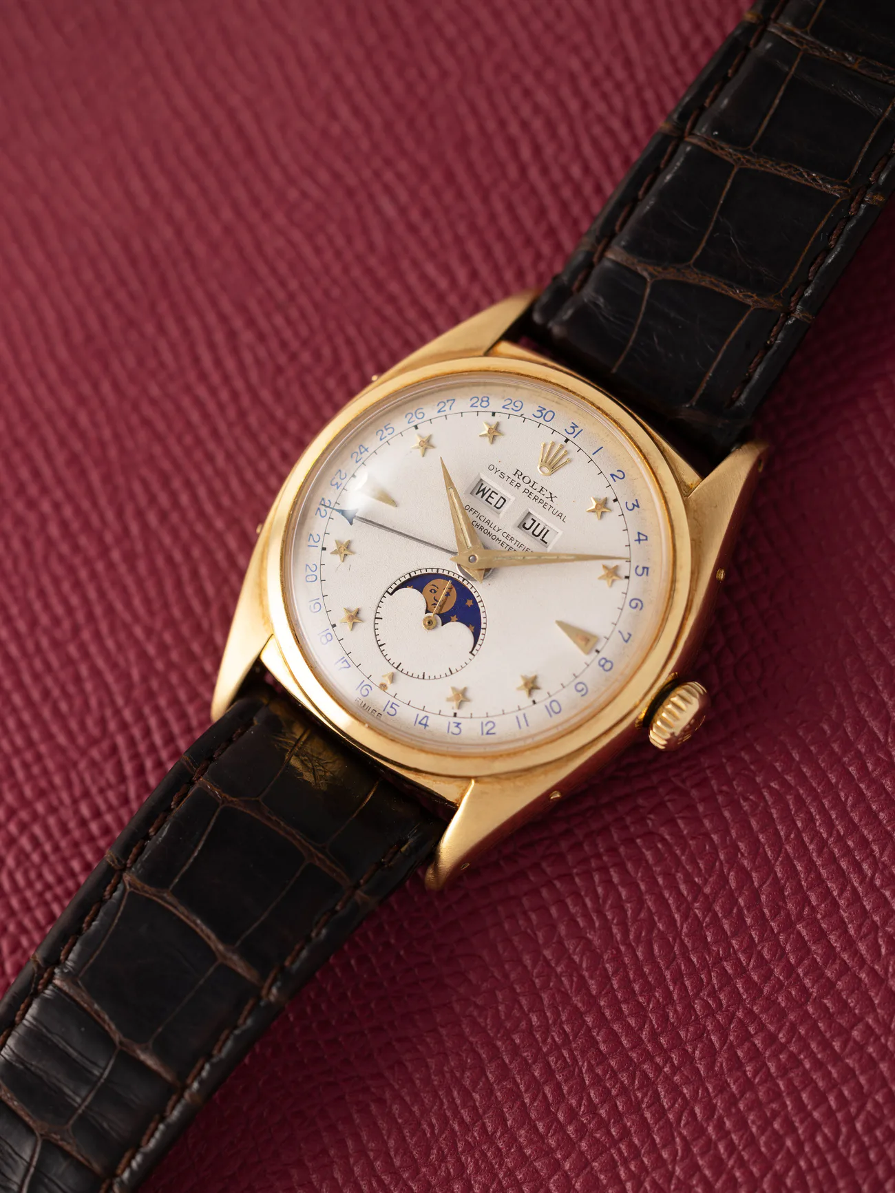 Estimate €280,000 - €560,000